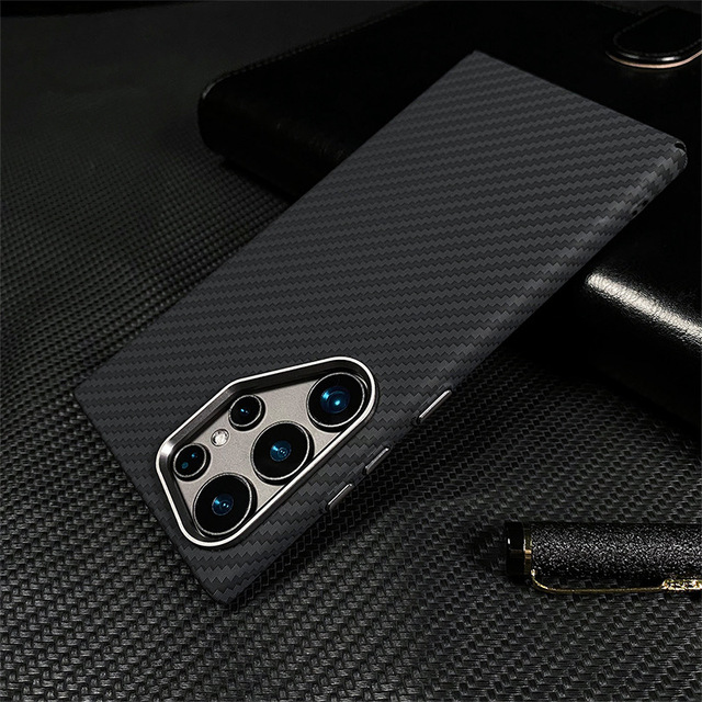 Ultra-Thin Hard PC Aramid Fiber Carbon Texture Splice Magnetic Shockproof Charging Metal Camera Guard for Mobile Phone Cases