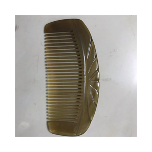 Peine de cuerno artesanal, artesanía tradicional, sin estática, dientes lisos, perfecto para uso en peluquería o cuidado personal en el hogar - Product Image 5