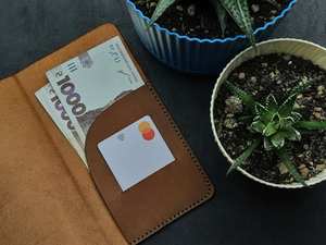 Présentateur de contrôle en cuir fait main noir avec design durable et logo personnalisé pour les LBH-0066 de services d'accueil - Product Image 2