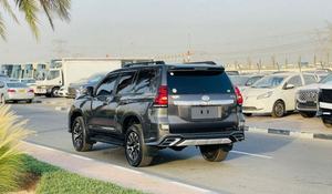 Toyota PRADO 4x4 SUV AWD 2024 Usado, Volante a la Izquierda, Motor 4.5L Gasolina, Transmisión Automática, Asientos de Cuero, Control de Crucero Adaptativo, Neumáticos R18, Luces LED Euro4 - Product Image 4