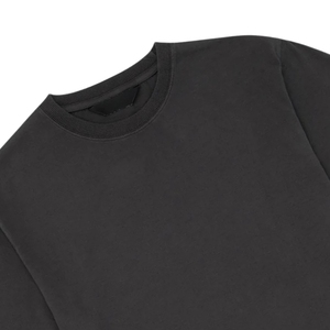 เสื้อยืดผ้าฝ้าย220GSM สำหรับผู้ชายแบบปกติเฮฟวีเวตระบายอากาศได้ดีแต่งลายโลโก้ด้านหน้าแบบลำลองย้อมสีธรรมดา - Product Image 6