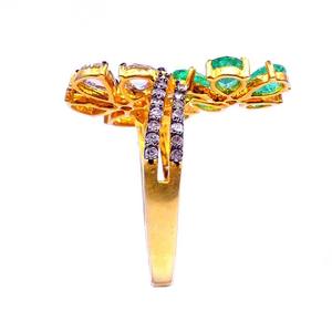 Diseñador 14K Oro Bajo MOQ Joyería Proveedor Esmeralda Piedra preciosa Asequible Señoras Use Anillo DE FLOR DE DIAMANTE - Product Image 5