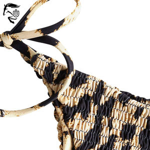 2025 Conjuntos de bikini con estampado de sublimación personalizado completo | Ropa de playa de verano para mujeres con estampados únicos" - Product Image 3