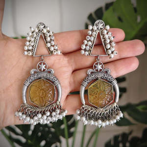 Pendientes Colgantes de Cobre y Titanio Oxidado con Diseños Geométricos de Campanas y Plumas, Estilo Religioso Moderno, Regalo Perfecto - Product Image 1