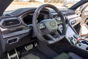 Urus Performante 2024 en Excelente Estado, SUV Superligero, Motor Turbo de 4 Cilindros, Transmisión Automática, Volante a la Izquierda - Product Image 4