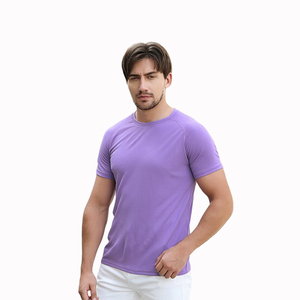 Vêtements de sport de fitness ajustés personnalisés vente en gros de vêtements d'entraînement pour hommes T-shirt court de course à pied à séchage rapide pour hommes - Product Image 1