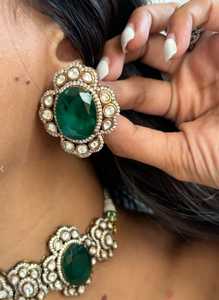 Ensemble de collier et boucles d'oreilles en or antique plaqué Polki Kundan, magnifique bijou en laiton pour les occasions de mariage et d'anniversaire - Product Image 2