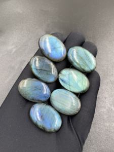 หินลาบราดอไรต์ธรรมชาติสีฟ้าฉูดฉาดทรงรีเรียบอัญมณีหลวมคุณภาพสูงสำหรับทำเครื่องประดับขายส่ง20x30mm มาก - Product Image 4