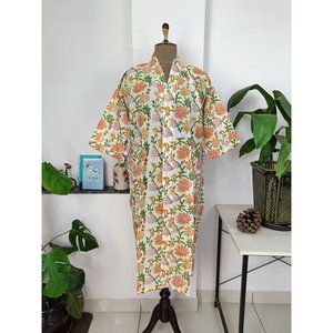 Kimono en coton style bohème, imprimé à la main indien, motif botanique blanc, léger et luxueux, idéal pour la plage en été, paréo de vacances, robe de bain - Product Image 5