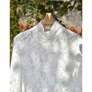 Vestido de gran oferta para mujer STELLA EMB LACE MIDI DRESS Cuello alto Tela de alta calidad Etiquetado privado Ropa de mujer de moda - Product Image 4