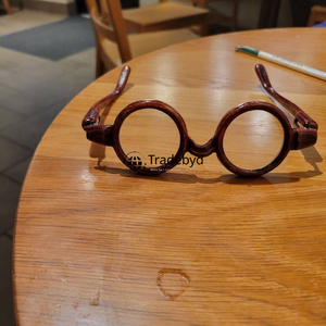 Gafas de madera de lujo para entusiastas de la moda Gafas de sol ligeras con montura natural de Tradebyd - Product Image 4