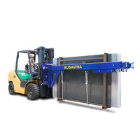 Solutions de manutention de dalles de pierre Chargeur de dalles à flèche pour chariot élévateur Ausavina Simplifier le déchargement de dalles à gros faisceaux jusqu'à 5 tonnes
