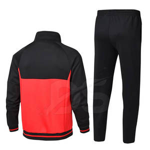 ชุดวอร์มลำลองผู้ชายสีที่กำหนดเองสำหรับฤดูหนาว ผ้าฝ้าย 100% น้ำหนักเบา ทนทาน เป็นมิตรกับสิ่งแวดล้อม ผลิตจากโรงงาน - Product Image 2