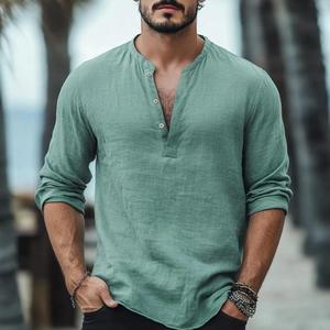 T-shirt boutonné à manches longues en coton de qualité supérieure pour hommes, tissu doux, respirant et infroissable, disponible en vente - Product Image 4