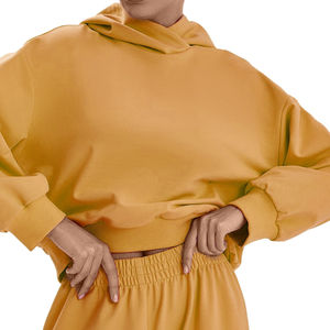 ชุดวอร์มแฟชั่นผู้หญิง ชุดเซ็ตแฟชั่นล่าสุด กางเกงวอร์มขาบานสำหรับผู้หญิง บริการ OEM ODM ผลิตจากผ้าเนื้อนุ่ม - Product Image 3