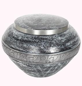 Urna Funeraria Decorativa de Latón Metálico Hecha a Mano, Simple, Elegante, Moderna, de Diseño y Alta Calidad - Product Image 5