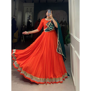 Elegante Chanderi Silk Bollywood Lehenga Choli para mujer para fiesta de verano e invierno al por mayor a granel de FashionHarbour - Product Image 5