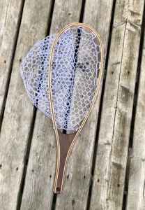 Épuisette de pêche à la mouche d'extérieur avec cadre en bois et filet en caoutchouc, outil de capture de truites à lancer à la main - Product Image 5