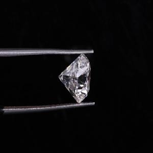 เพชรทรงกลมเจียระไนแบบ VVS ที่ได้รับการรับรองจาก IGI สำหรับทำต่างหู เพชรเม็ดเดี่ยวจากผู้ผลิตเครื่องประดับเพชรในราคาประหยัด - Product Image 4