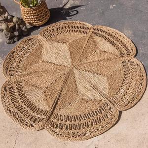 Vente en gros de tapis écologiques de style bohème tapis de carex tapis faits à la main en jonc de mer conception personnalisée pour la décoration de sol Vietnam - Product Image 1