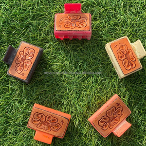 มาใหม่สไตล์ตะวันตกทําด้วยมือเครื่องมือแกะสลักหนังมินิคลิปผมหนังมินิกรงเล็บคลิปอุปกรณ์เสริมผมสําหรับสตรี - Product Image 2