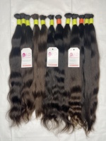 Cheveux vierges indiens bruts ondulés, extensions de cheveux en vrac blanchis, tissage à la main, perruques à trame