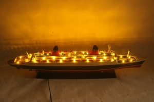 Modèle Premium SS France Liner |   Meilleur prix Édition spéciale avec lumières |   Affichage d'objets d'art historiques sur les navires océaniques - Product Image 6