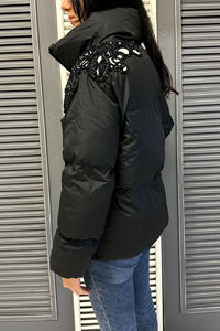 Venta al por mayor de chaquetas de plumón bordadas, chaquetas de bombardero de invierno para niñas y mujeres, chaquetas de plumón de moda 2025, abrigos cálidos personalizados con cremallera - Product Image 2