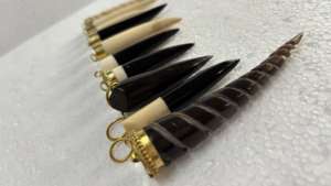 Pendentif Papillon Bouddhiste en Alliage de Zinc Sculpté à la Main, Équitablement Approvisionné, Amulette Sportive pour Fabrication de Bijoux, Colliers DIY, Fournitures en Gros - Product Image 4