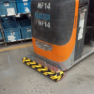 Magneteksan 800x100x130 mm Stainless Steel Forklift Magnet <b>Sweeper</b> Handle Easy Release Industrial <b>Magnetic</b> Floor Cleaner - Product Image 3