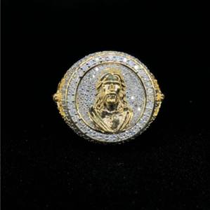 Brillante y Blazed 10kt Yellow Gold Hombres Hip Hop Diamond Jesus Face Ring. - Product Image 1