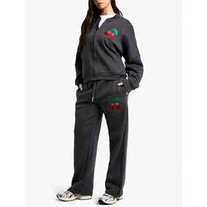 Survêtement solide pour femmes de qualité supérieure Impression de logo personnalisé Ensembles de jogging légers et respirants à séchage rapide - Product Image 1