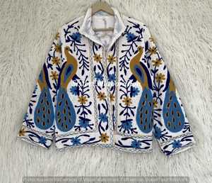 Veste à col rond 100% coton vintage bohème brodée Suzani, respirante, écologique, infroissable, teinte, printemps/hiver - Product Image 1