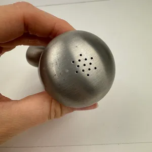 Dernière arrivée en métal en acier inoxydable salière et poivrière forme de champignon couleur argent miroir polonais herbes et épices bouteille de stockage - Product Image 3