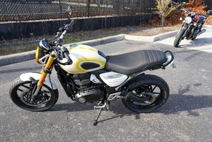NUEVA Motocicleta <span class=keywords><strong>Triumph</strong></span> <span class=keywords><strong>Speed</strong></span> 400 TT CUSTOM 2026 - Product Image 2