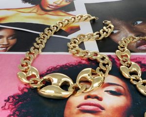 Pendientes de tuerca de eslabones marinos de alta calidad hechos en Italia para hacer de la perfección un evento importante - Product Image 5