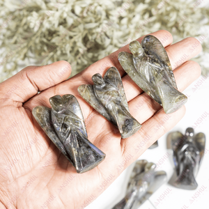 คริสตัลลาบราโดไรต์สีเทาขนาด 2 นิ้ว คุณภาพพรีเมียม ขัดเงาอย่างดี สำหรับการทำสมาธิ เสริมสร้างความคิดบวก และตกแต่ง  จำหน่ายทั่วโลก - Product Image 5