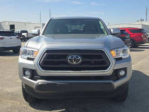 Voiture d'occasion de qualité abordable, Toyota Tacoma 2022, conduite à gauche - Product Image 3