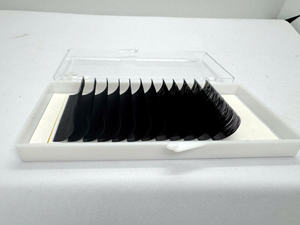 Bandejas de Extensiones de Pestañas de Seda Negra Mate de Volumen de Marca Privada 0.03 0.05 0.07mm Extensiones de Pestañas de Cachemira - Product Image 3