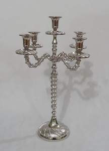 Hot Vantage Modern Fancy Aluminio en relieve Candelabro Niquelado Fancy Estilo moderno Decoración de la boda Centro de mesa Candelabro - Product Image 5