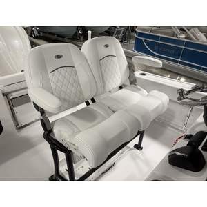 Bateau Premium 232 Sportsman Open 2026 pour les Passionnés de Sports Nautiques - Product Image 2