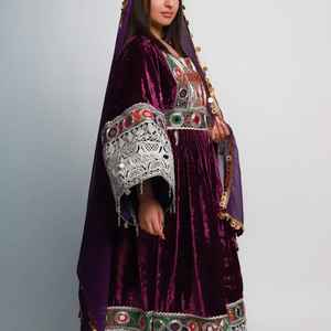 Vestido afgano tejido a mano con bordado étnico Vestido tribal Kuchi para mujer con costuras auténticas - Product Image 3