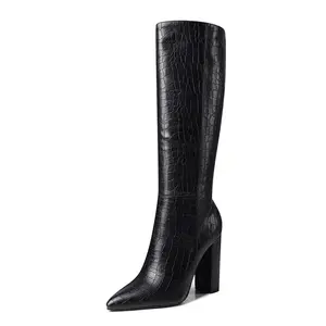 Bottes hautes pour femme en cuir grain crocodile à talon bloc, à bout pointu ou carré, légèrement rehaussantes, pour l'automne et l'hiver - Product Image 3