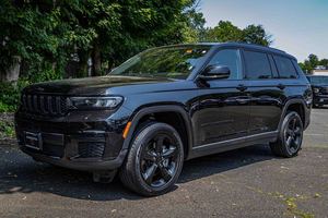 HIGHRUN 2023 C-HEROKEE ALTITUDE 4WD DIAMOND BLACK SUV - Product Image 6