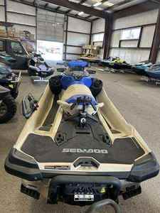 Moto Acuática Sea-Doo Wake Pro 230 de 300hp con Motor de Aluminio de 2 Tiempos y 1800cc, NUEVA, EN TENDENCIA, LISTA PARA ENVÍO - Product Image 2