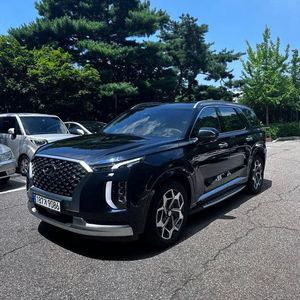 Sièges en cuir d'occasion propres pour SUV AWD 2020 - Product Image 1