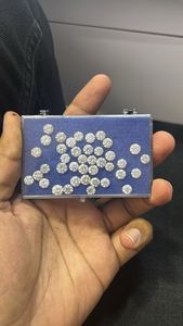 เพชร CVD คุณภาพ VVS1 ไร้ตำหนิ สี D และสีแฟนซี แบบเม็ดเดี่ยว รับรองคุณภาพ ทรงเหลี่ยมยอดเยี่ยม ขายส่ง - Product Image 2