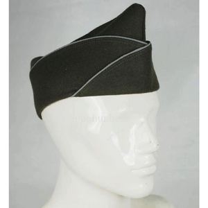 Gorras laterales de guarnición de lana tradicionales con costuras finas y adornos personalizados perfectos para coleccionistas y conjuntos de uniformes clásicos - Product Image 3