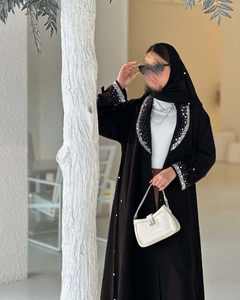 Abaya de luxe en soie faite à la main pour adultes, manches longues, anti-rides, vêtements traditionnels pour la prière musulmane - Product Image 5