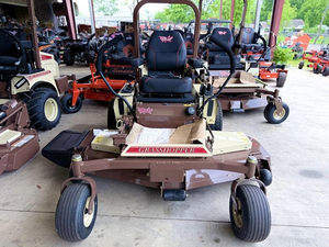 Tondeuse autoportée professionnelle Grasshopper 127V 61 pouces à braquage zéro, 27 CV Briggs & Stratton CXi, transmission hydraulique Parker - Product Image 3